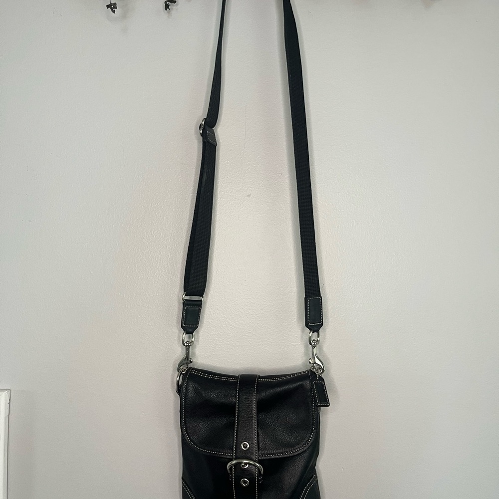 Vintage Coach SoHo flap Black Crossbody Bag